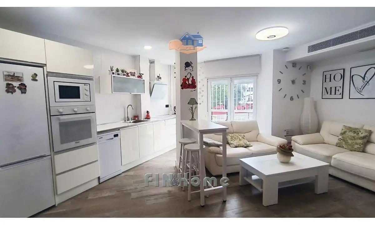 Exterior view of Flat for sale in Sevilla  with Air Conditioner, Heating and Furnished