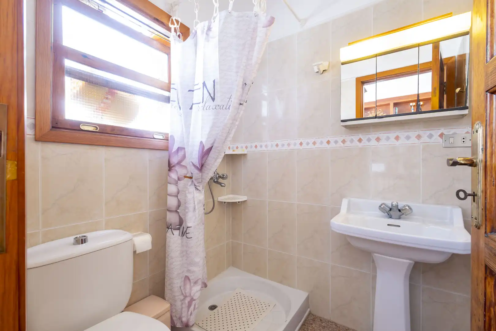Baño de Piso en venta en Güímar con Terraza y Balcón