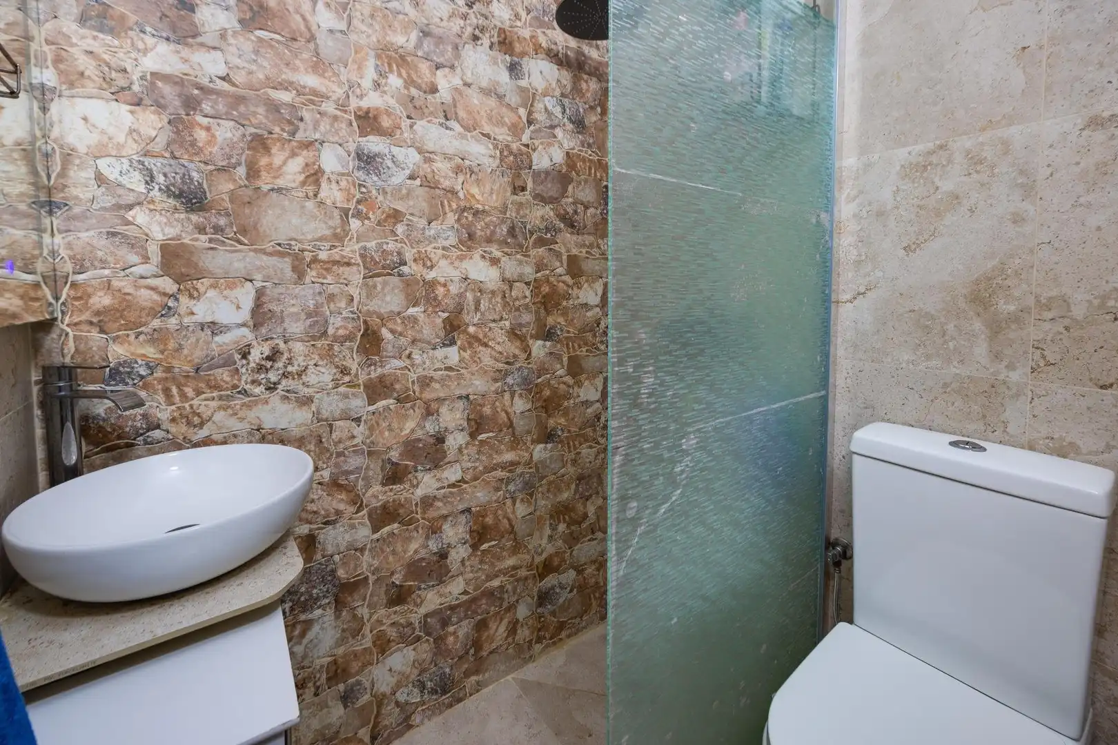 Badezimmer von Haus oder Chalet zum Verkauf in Torrevieja mit Klimaanlage, Schwimmbad und Möbliert