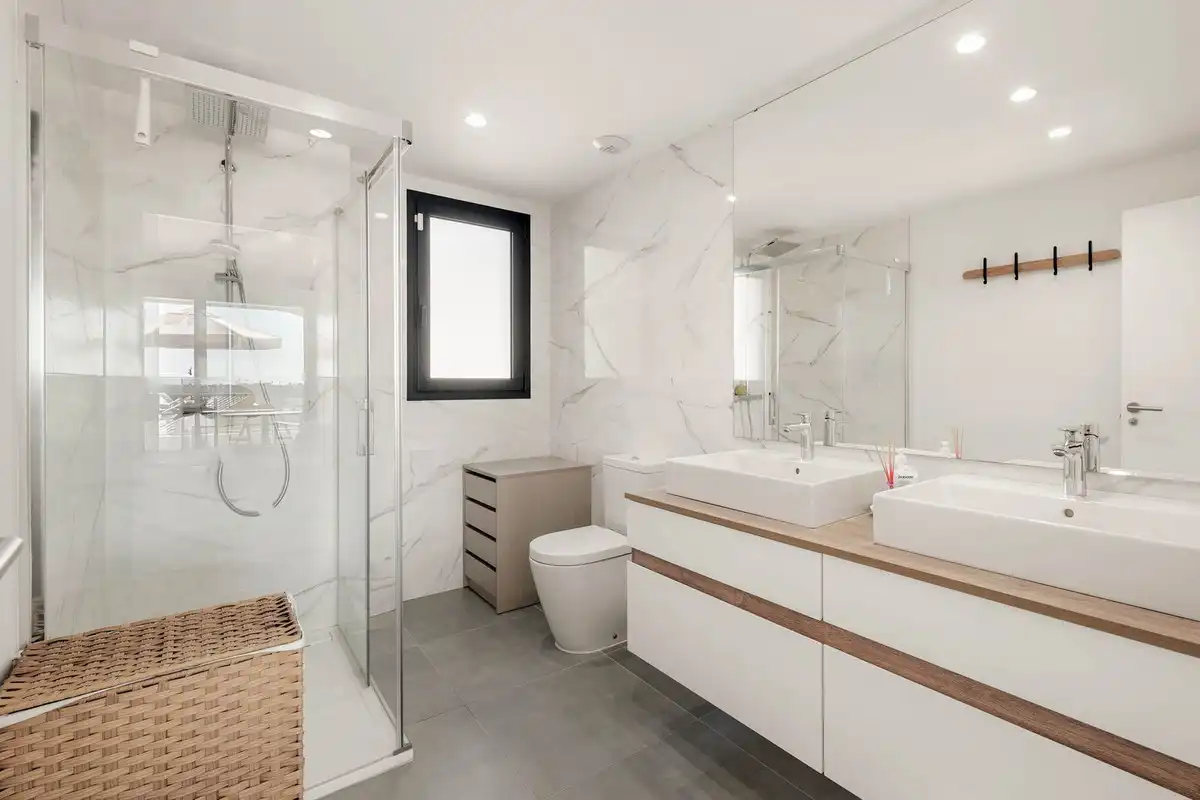 Penthouse with pool for sale in Selwo, imagen 10