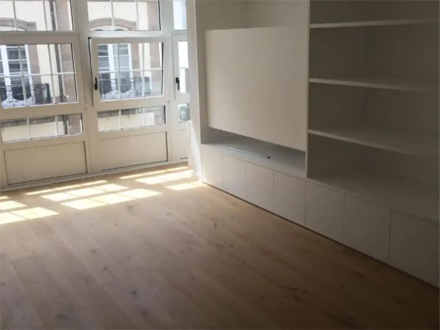 Sala d'estar de Pis en venda en A Coruña Capital  amb Parquet i Balcó