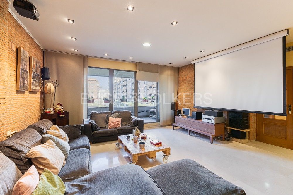 Living room of Apartment for sale in  Valencia Capital  with Air Conditioner, Heating and Terrace