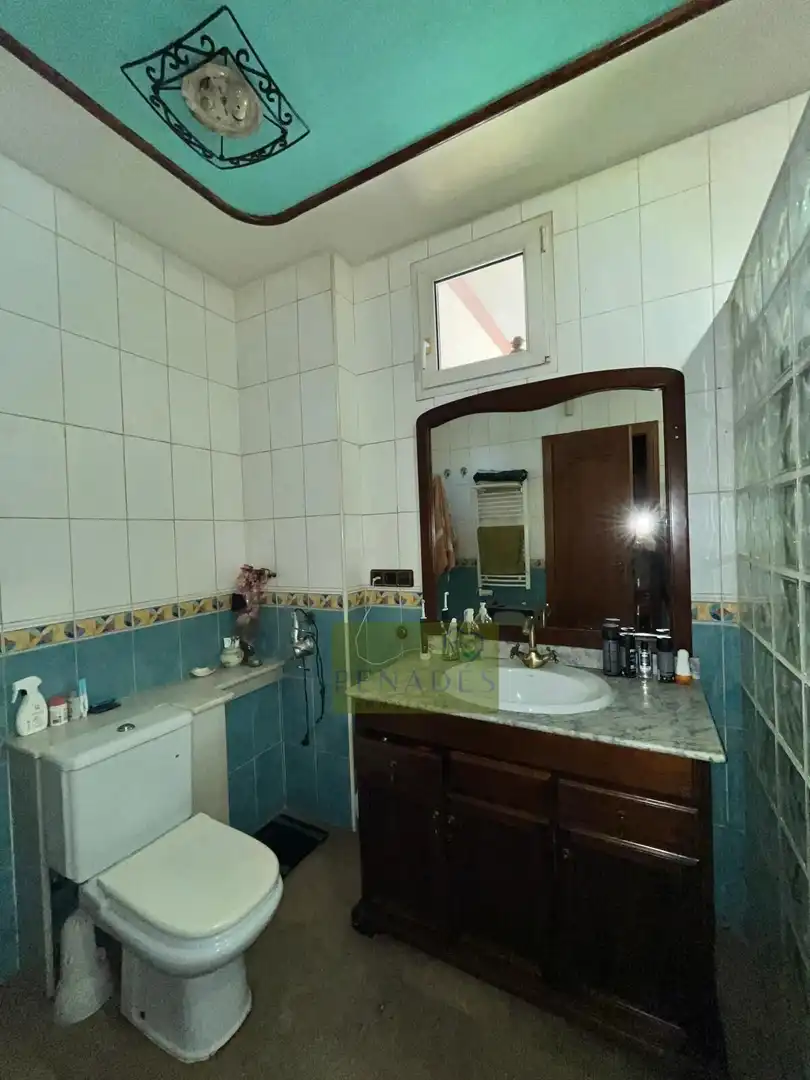 Bany de Casa o xalet en venda en Ontinyent amb Aire condicionat, Jardí privat i Terrassa