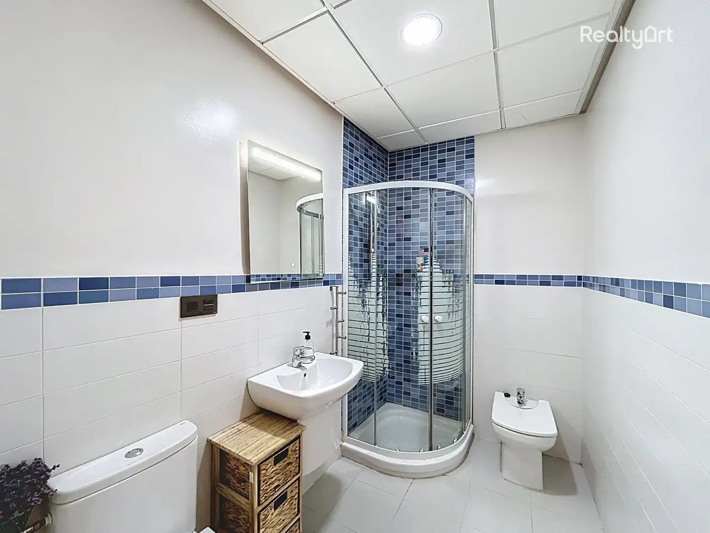 Baño de Piso en venta en Sevilla con Aire acondicionado, Calefacción y Balcón