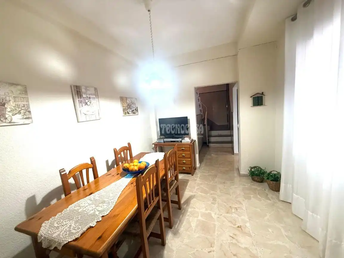 Detached homes for sale in San Juan de Aznalfarache