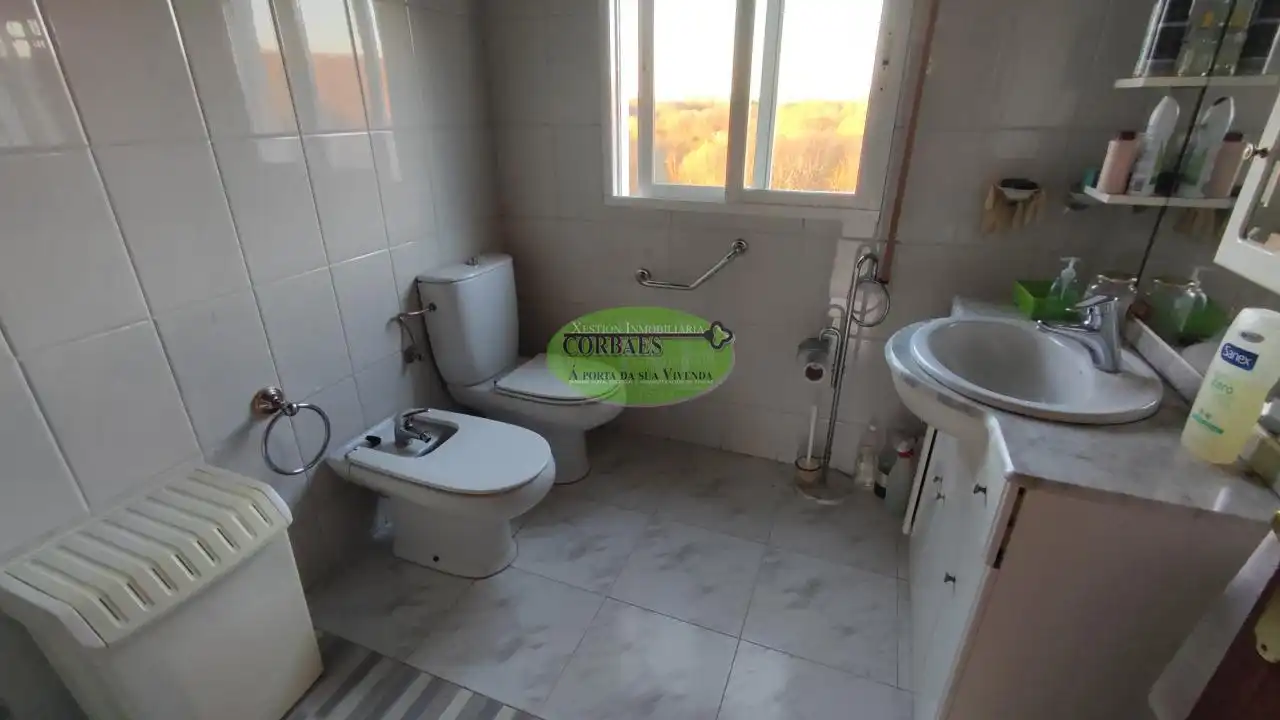 Baño de Casa o chalet en venta en A Bola  con Calefacción, Jardín privado y Terraza
