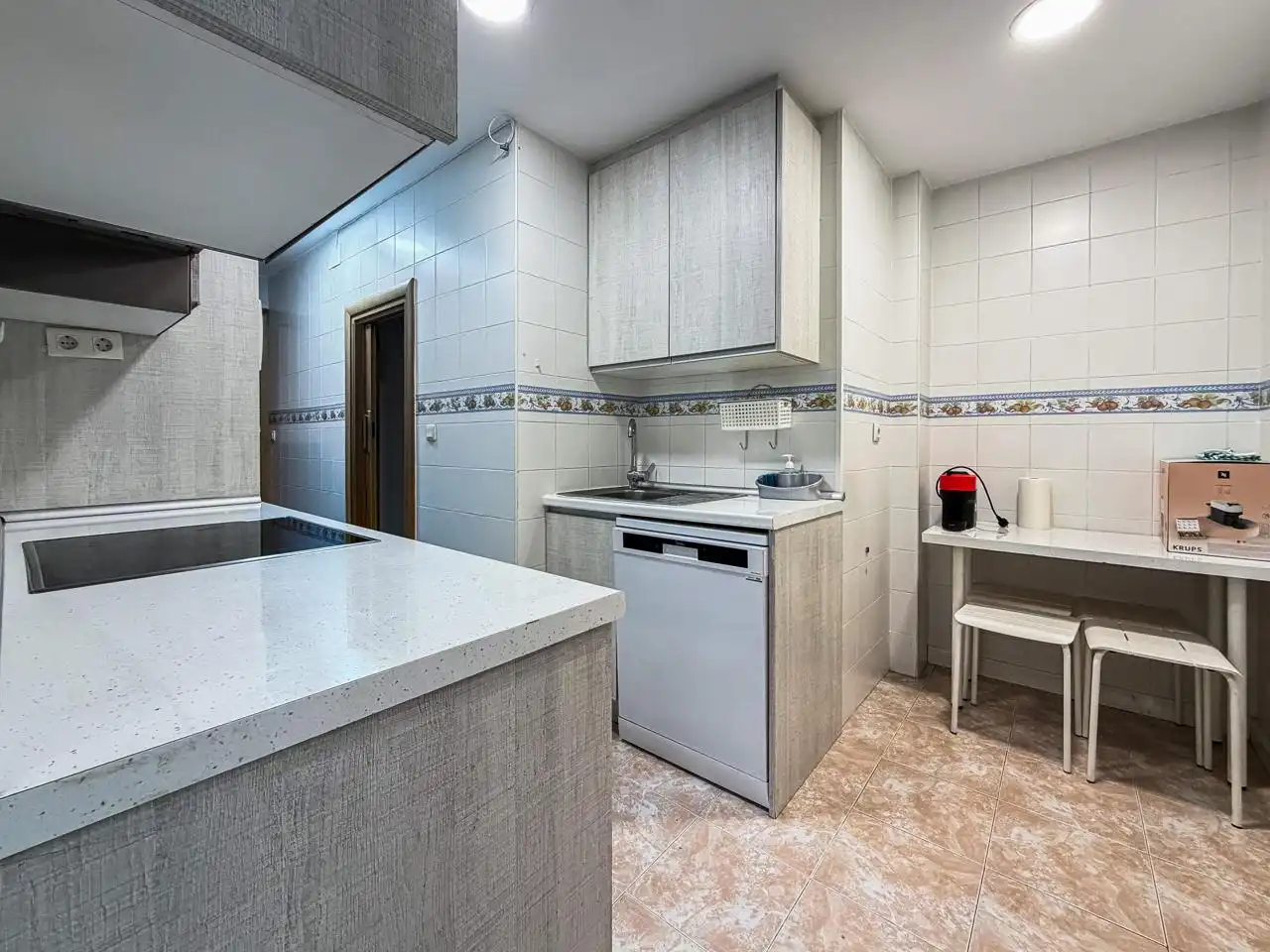 Kitchen of Flat for sale in Madrid  with Air Conditioner, Heating and Terrace