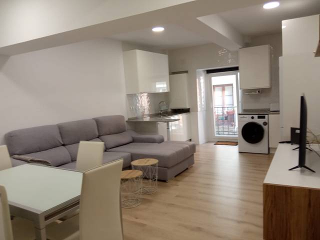 Piso en Venta en Calle Burgos en Numancia - San Fernando