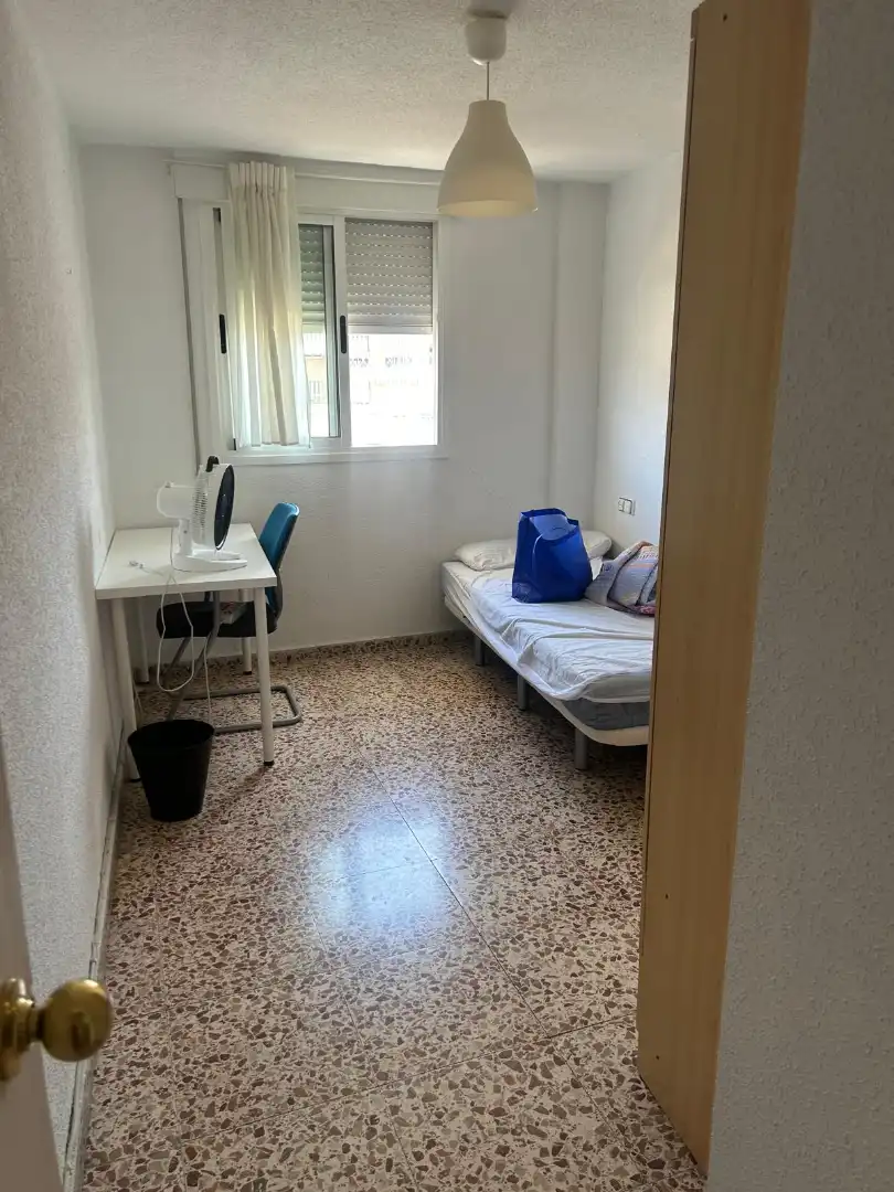 Habitación de Piso de alquiler en Murcia con Amueblado, Horno y Lavadora