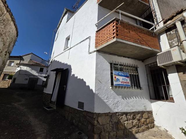 Casa-chalet en Venta en Oliva de Plasencia