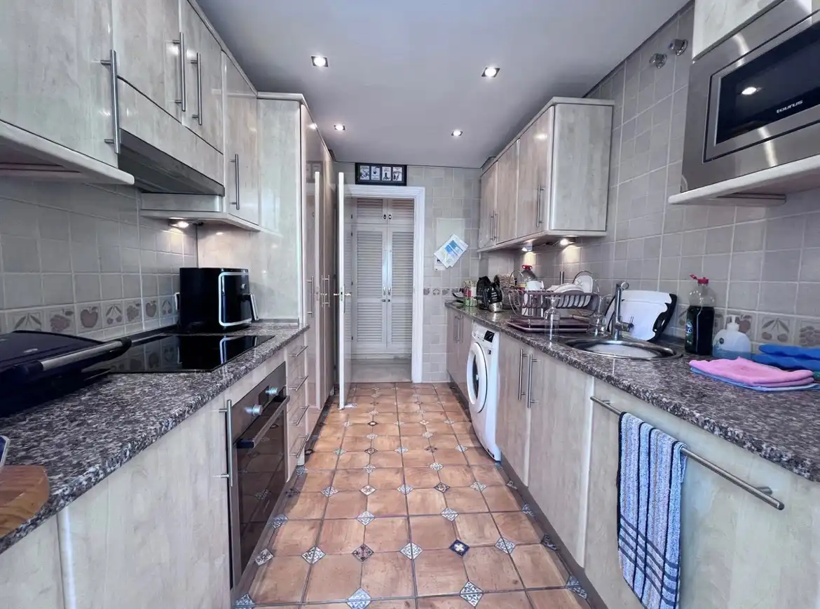 Piso con piscina en venta en Calahonda, imagen 10
