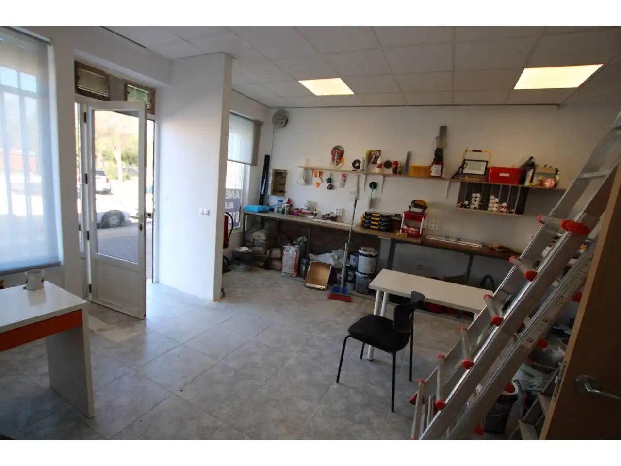 Local comercial en venda a Calle Miguel de Cervantes, imagen 7