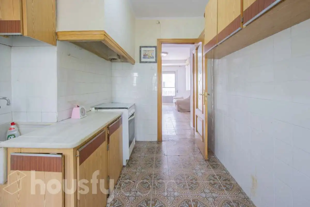 Kitchen of Flat for rent in Benetússer  with Air Conditioner, Furnished and Balcony
