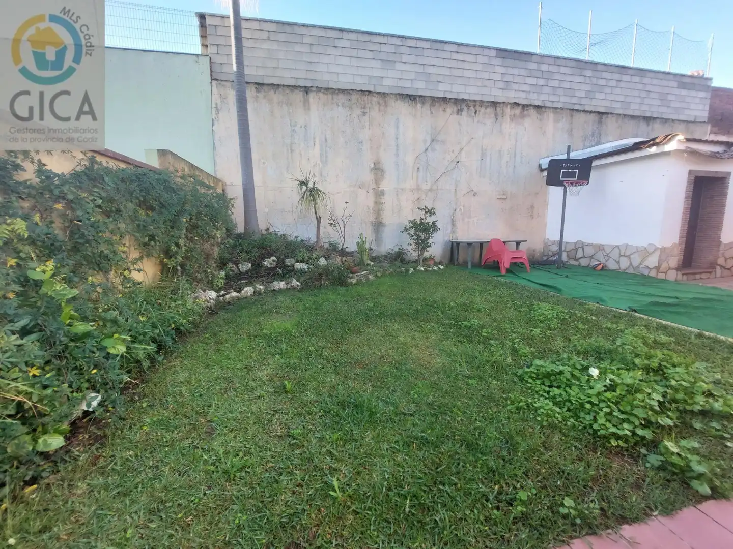 Casa o xalet en venda en Algeciras amb Jardí privat i Traster