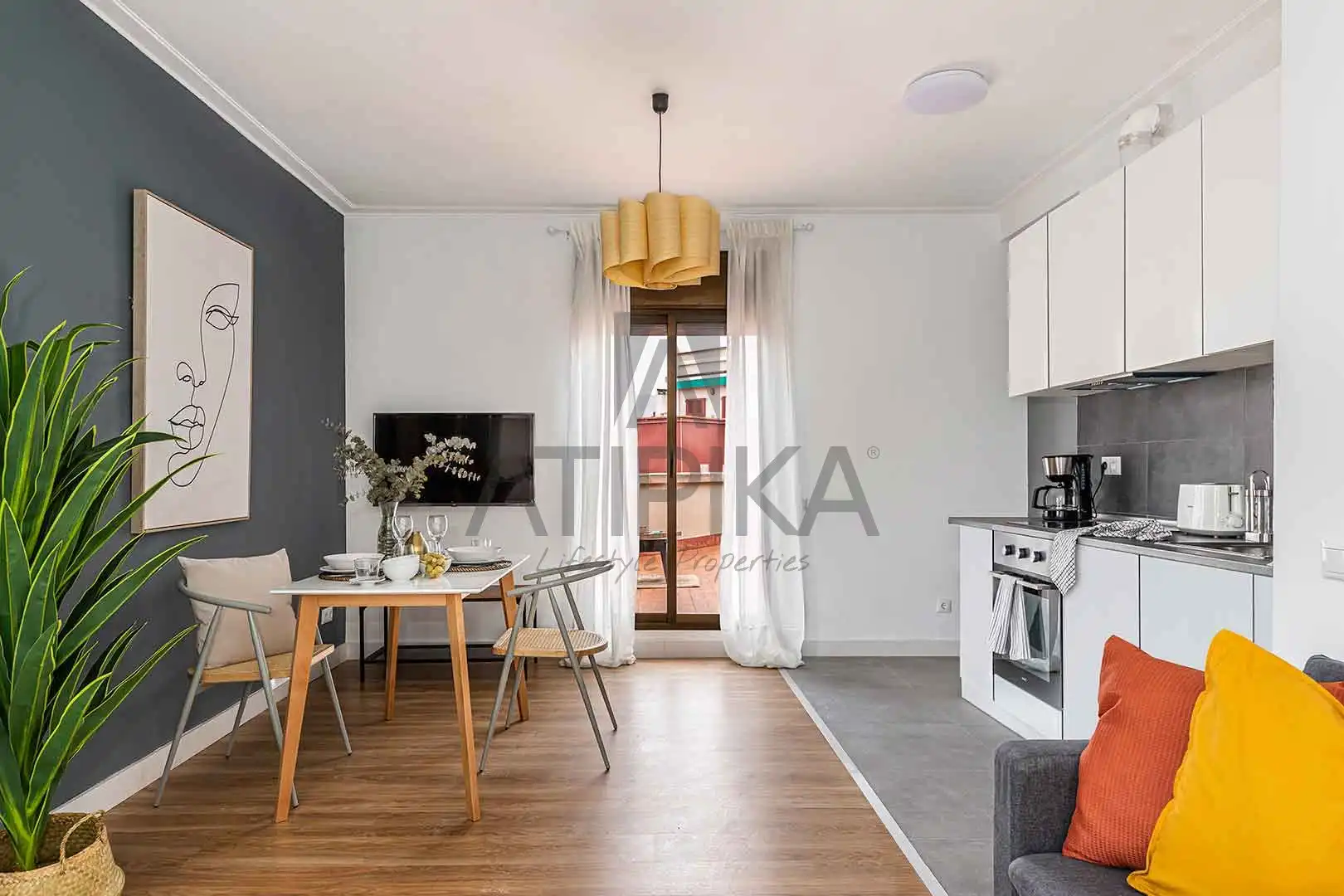 Attic for rent in El Camp de l'Arpa del Clot