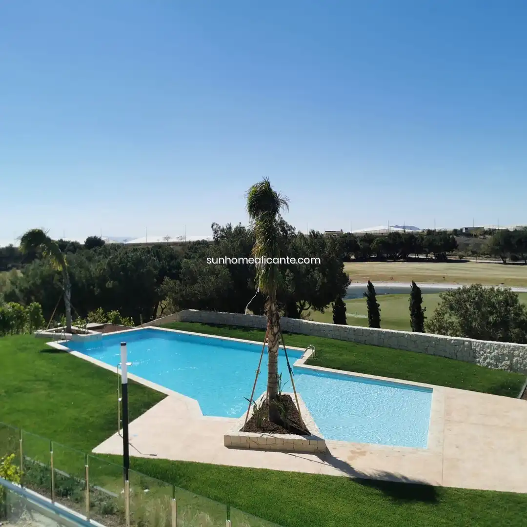 Jardín de Piso en venta en Pilar de la Horadada con Aire acondicionado, Calefacción y Jardín privado