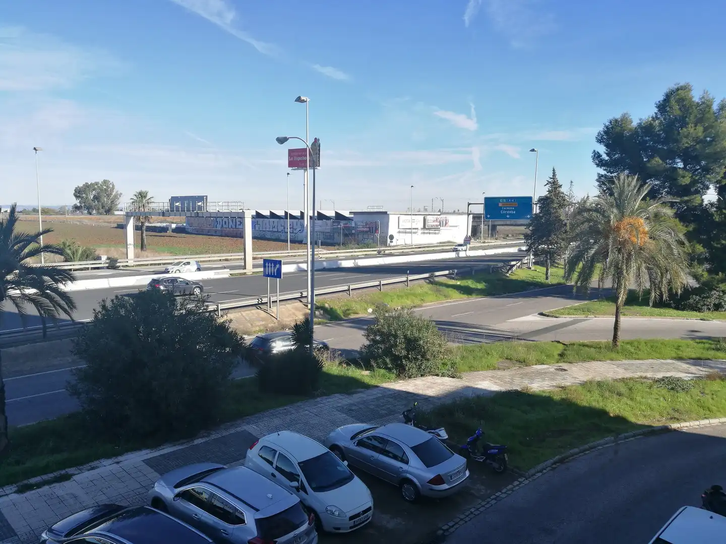 Aparcament de Oficina de lloguer en Sevilla amb Aire condicionat
