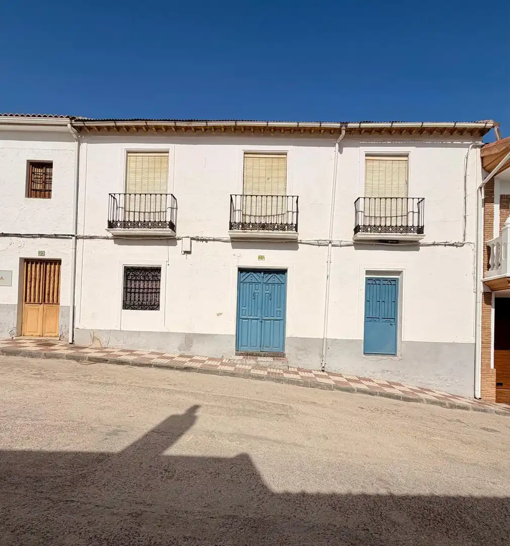 Country house for sale in CURATO 25