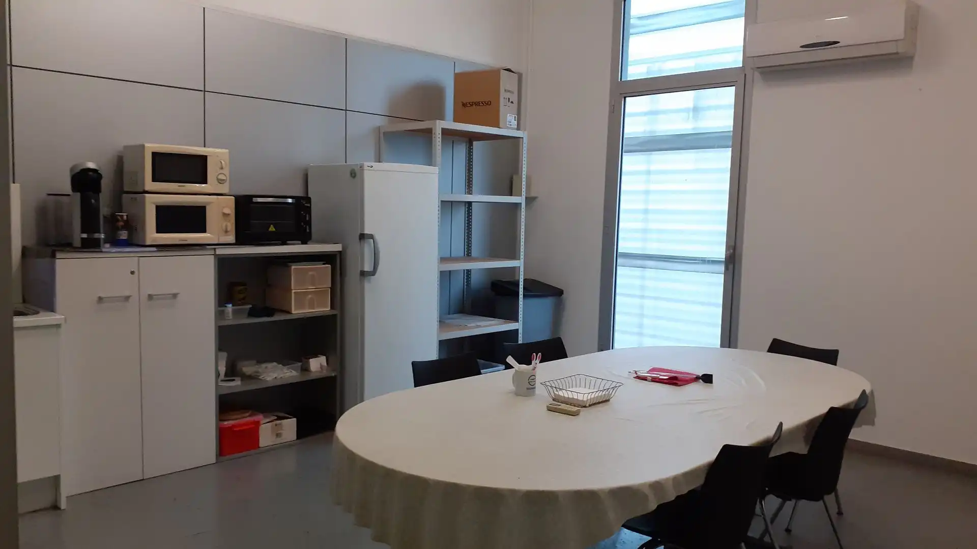 Fabrikhallen zum Verkauf in L'Hospitalet de Llobregat