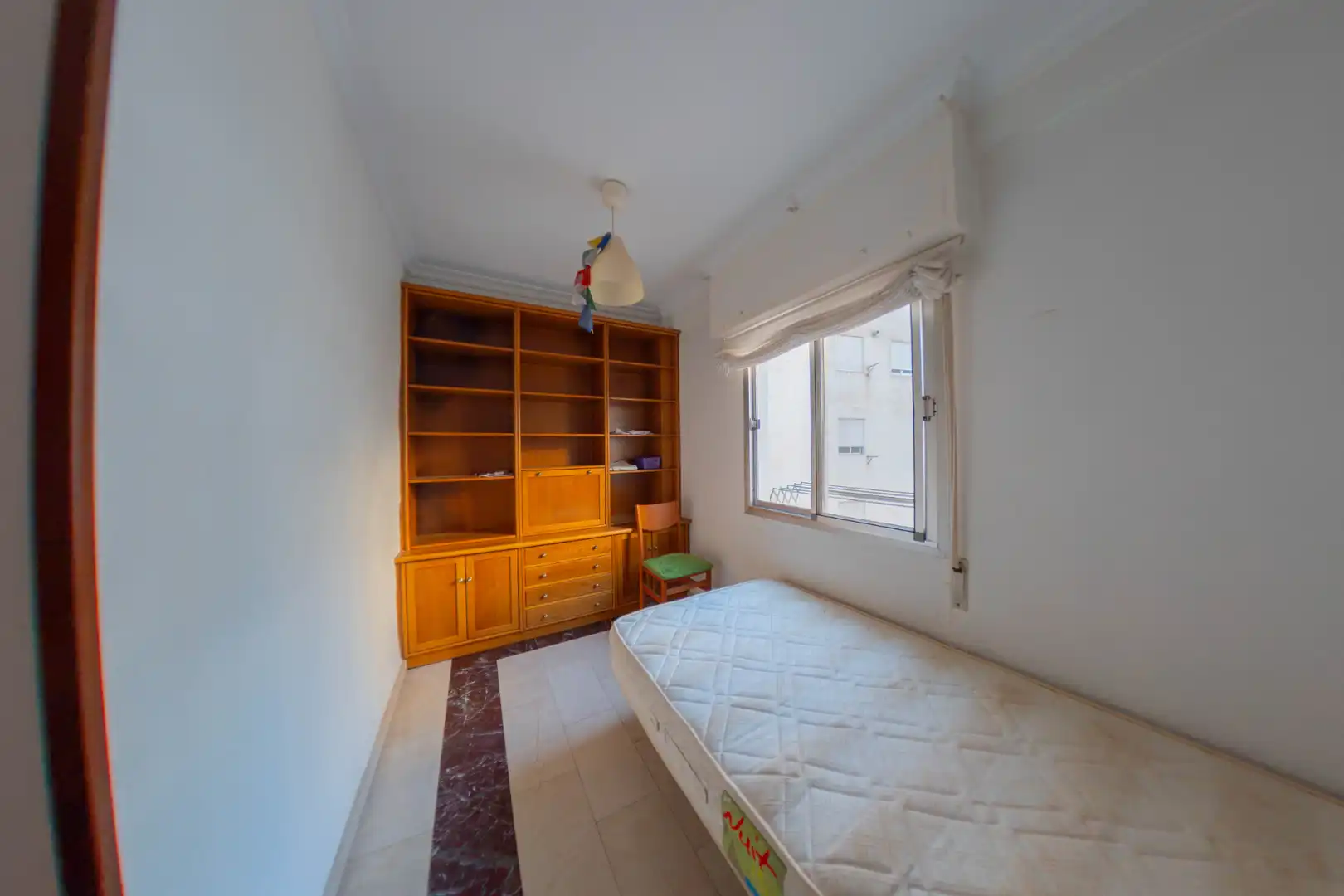 Habitación de Piso en venta en Murcia con Balcón