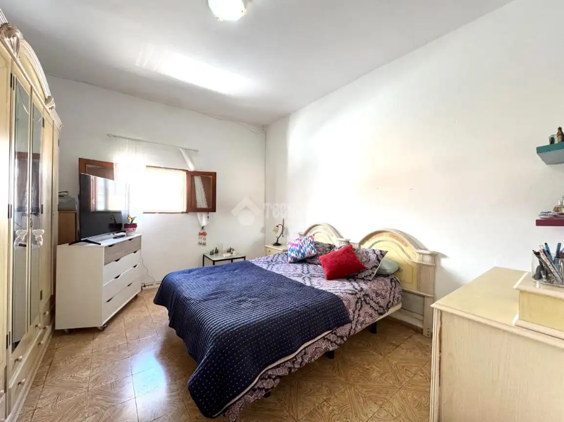 Dormitori de Casa adosada en venda en Las Palmas de Gran Canaria amb Traster i Balcó