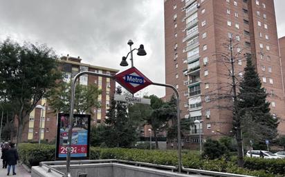 Vista exterior de Pis en venda en  Madrid Capital amb Calefacció