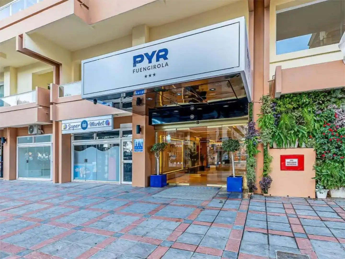 Außenansicht von Wohnung zur Miete in Puerto Deportivo