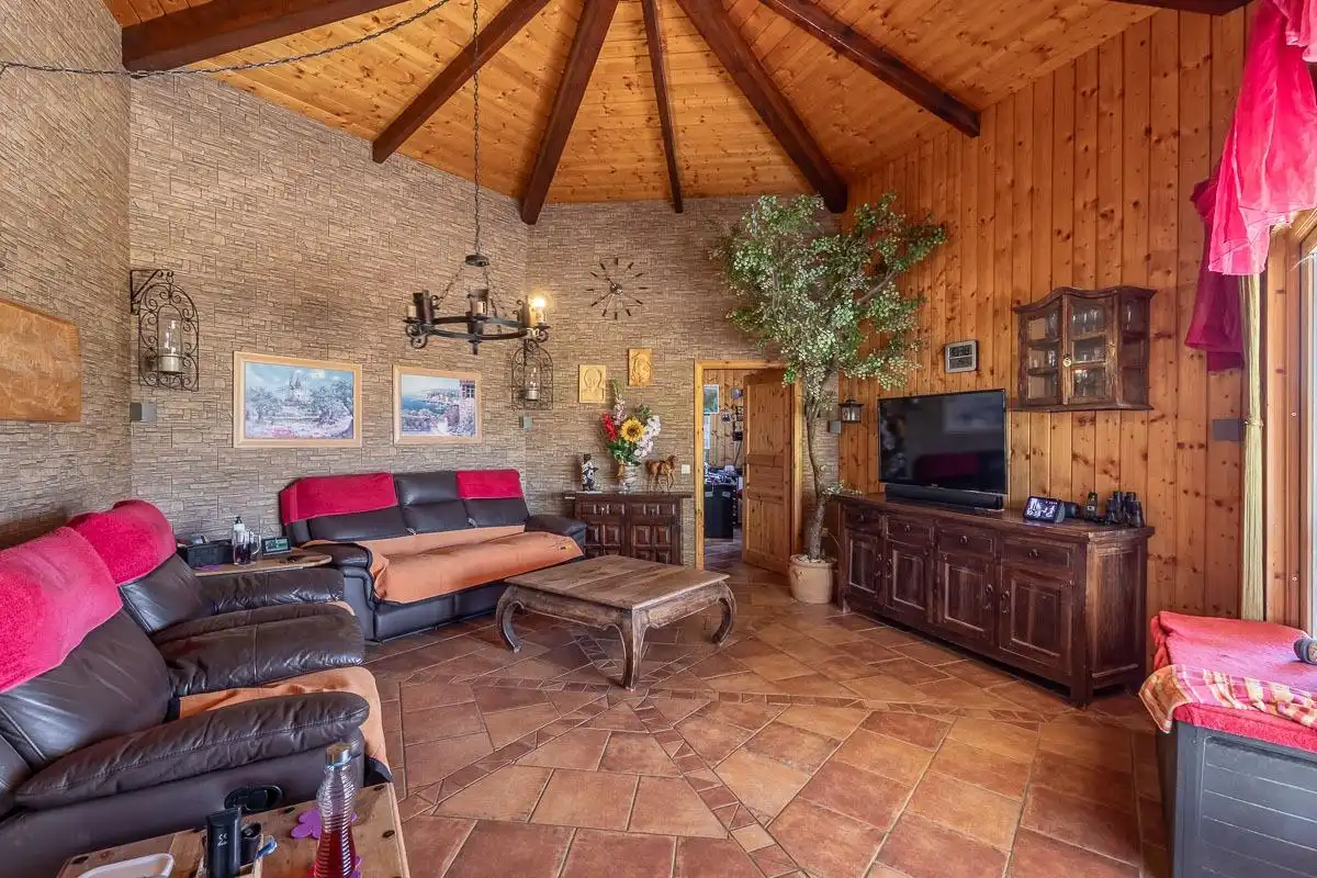 Sala de estar de Casa o chalet en venta en Fornes con Calefacción, Jardín privado y Piscina