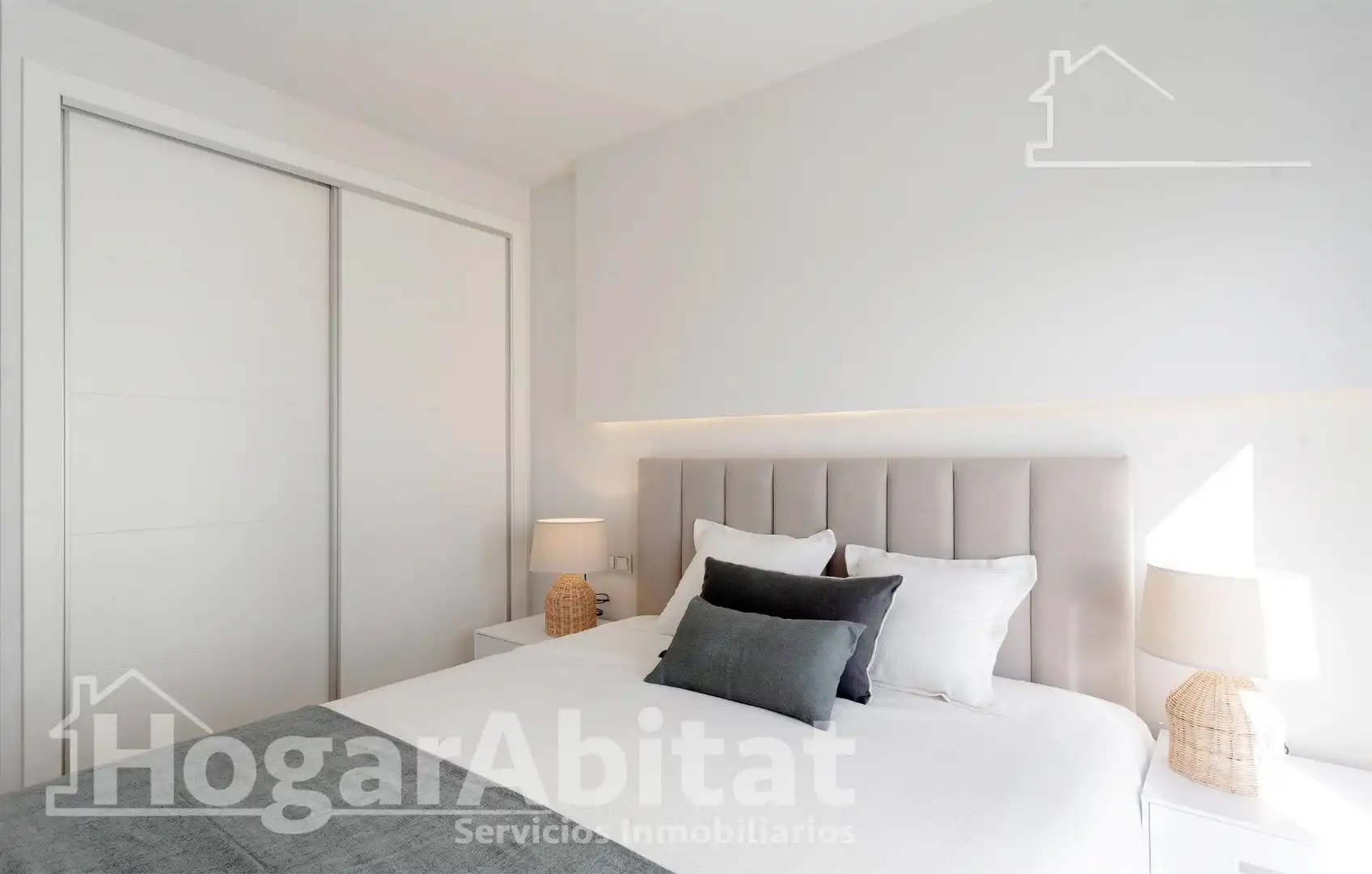 Habitación de Piso en venta en Dénia con Calefacción, Jardín privado y Terraza