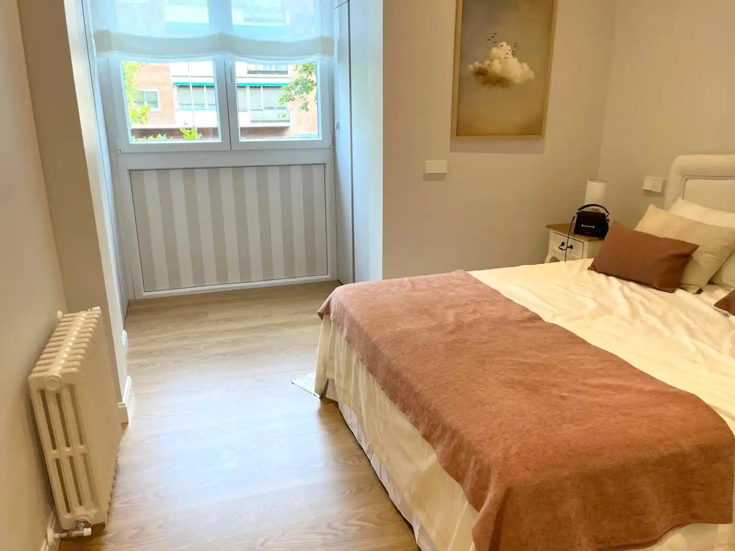 Bedroom of Flat for rent in Madrid  with Air Conditioner and Furnished
