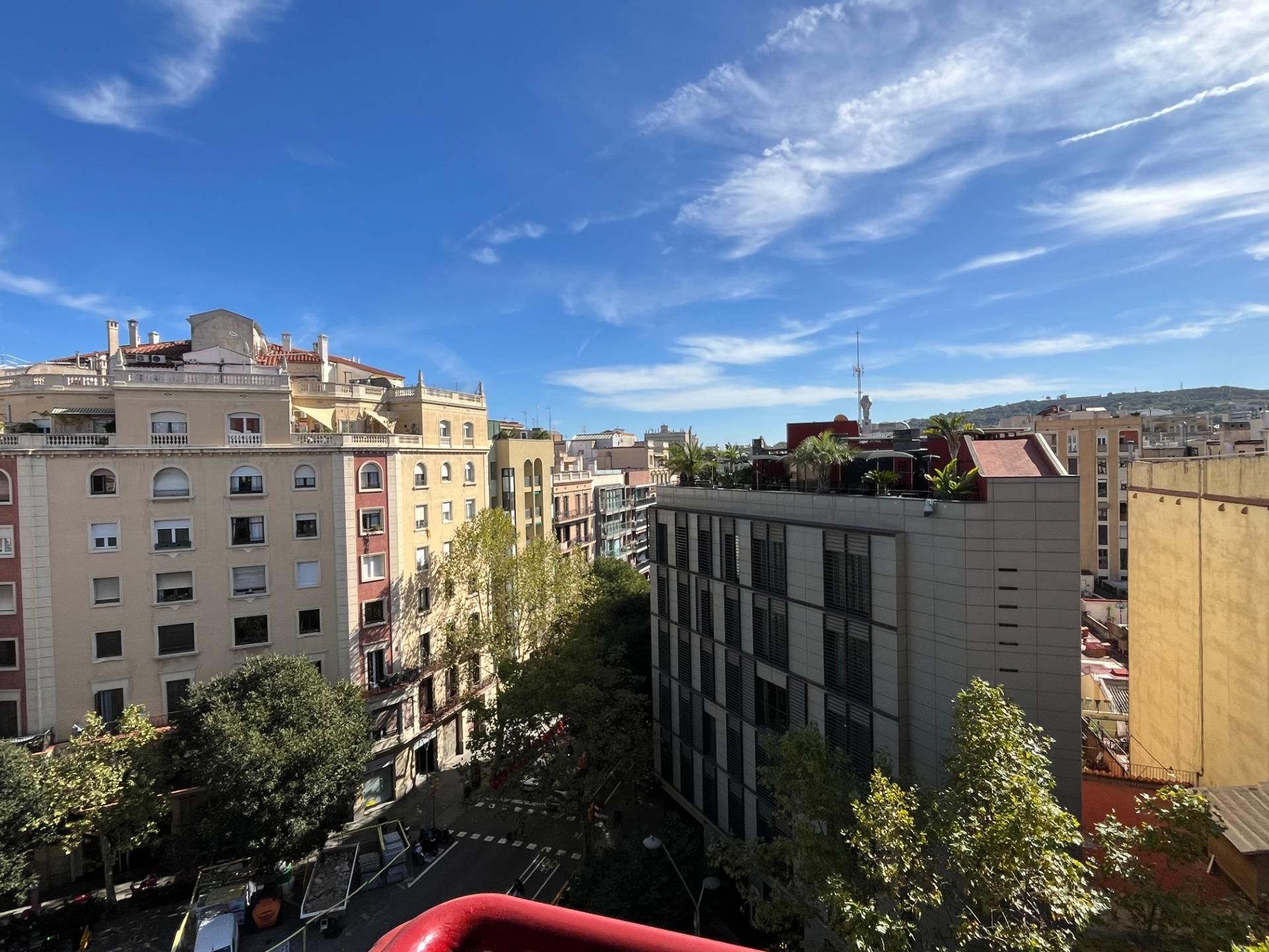 Exterior view of Flat for sale in  Barcelona Capital  with Heating, Terrace and Alarm