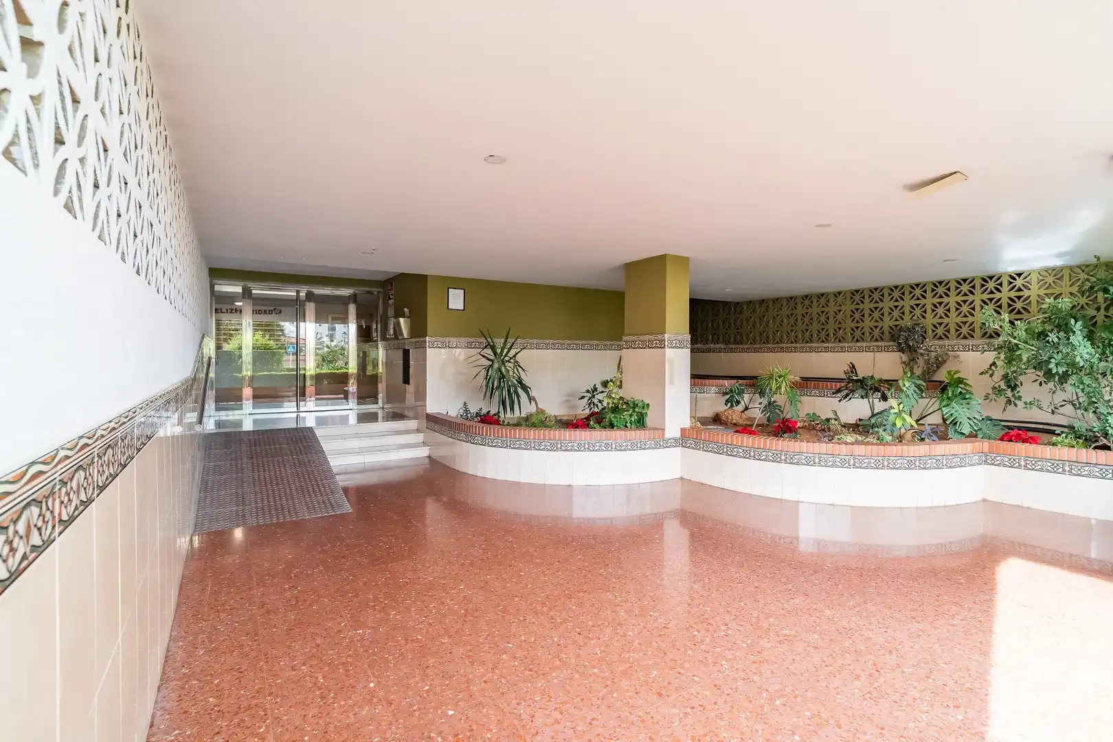 Edifici en venda a CL MALLORCA 15 ED. AJOLIN FUENGIROLA (MÁLAGA), 1, Centro ciudad