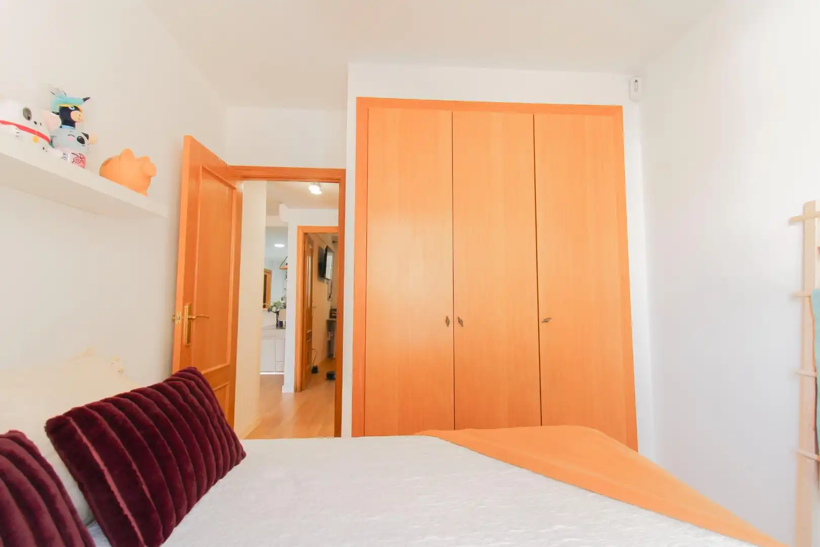 Schlafzimmer von Wohnung zum Verkauf in Benaguasil mit Klimaanlage und Alarm