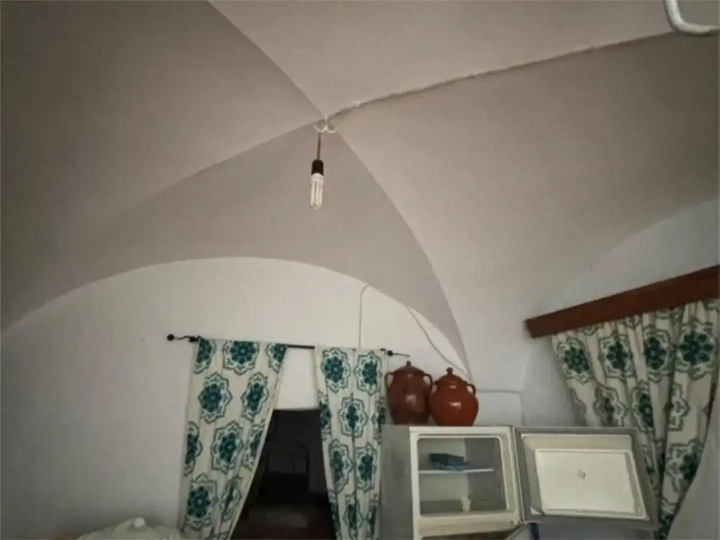 Sala d'estar de Finca rústica en venda en Madroñera amb Jardí privat, Piscina i Moblat