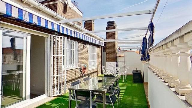 Ático en Alquiler en  CAROLINA BAEZA en Buena Vista