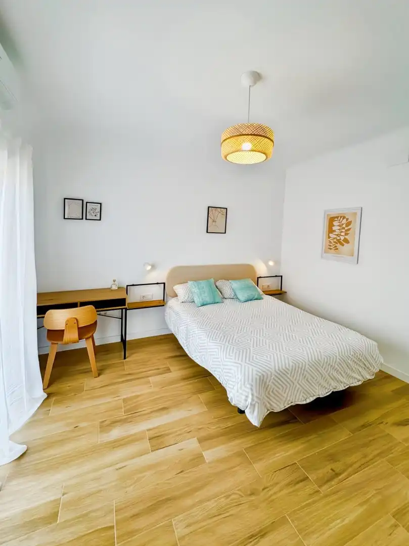 Bedroom of Flat for sale in Benidorm  with Heating, Furnished and Balcony