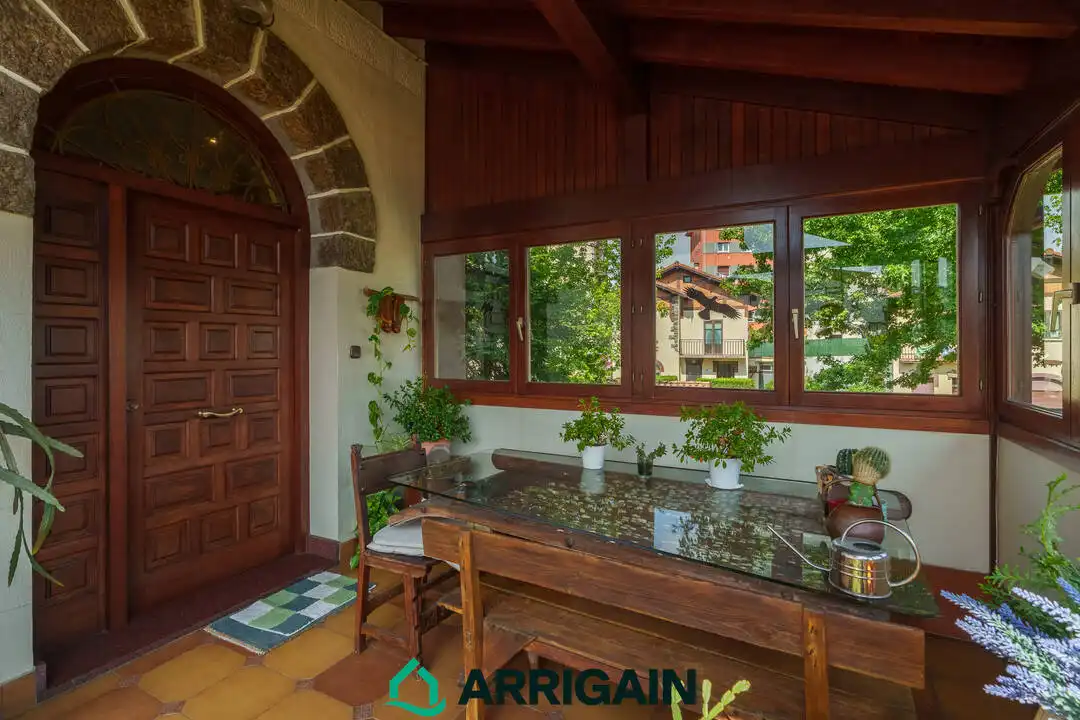 Casa o chalet en venta en Irun  con Calefacción, Jardín privado y Terraza