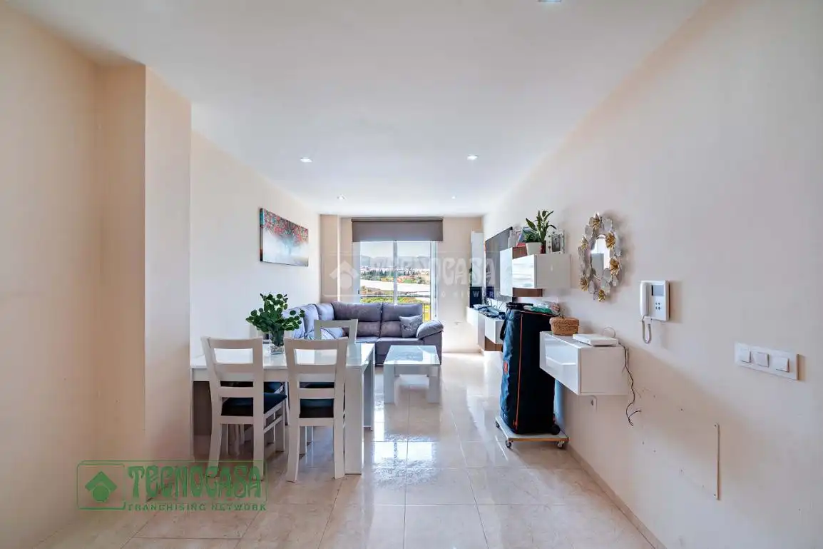 Vista exterior de Piso en venta en El Ejido con Aire acondicionado