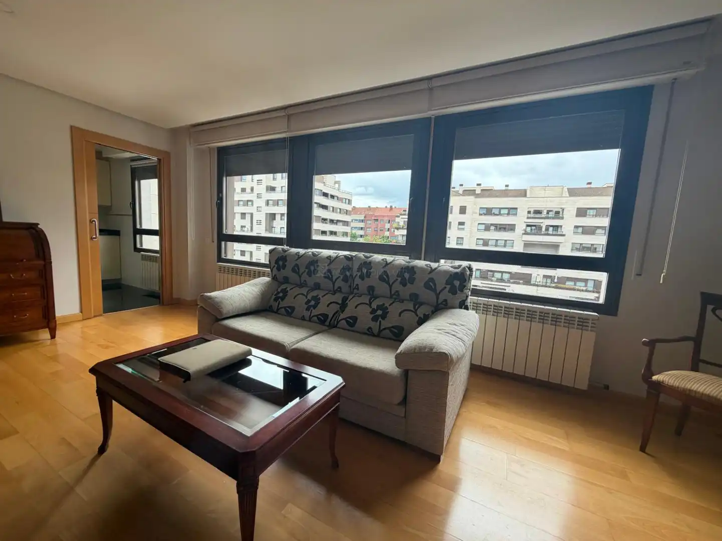 Sala de estar de Piso en venta en  Logroño con Calefacción, Parquet y Terraza