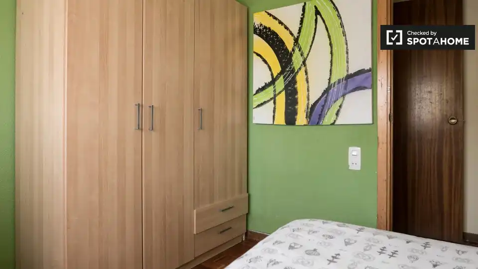 Room in Alcalá de Henares, Madrid