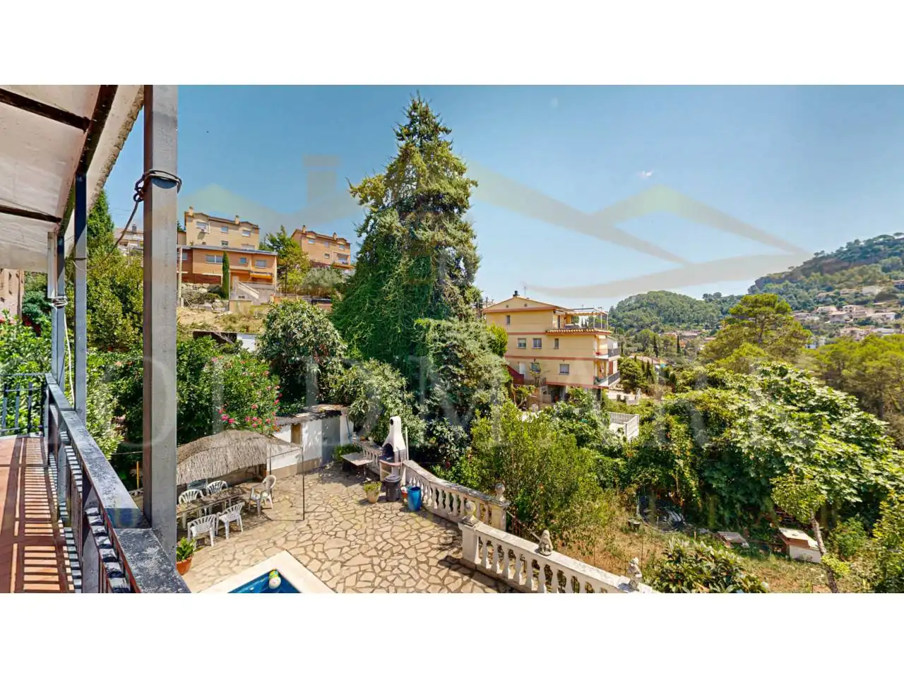 Vista exterior de Casa o xalet en venda en Corbera de Llobregat amb Calefacció, Jardí privat i Terrassa
