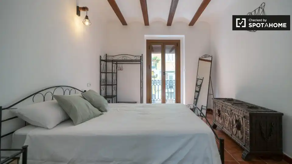 Appartamento con terrazza in affitto a Extramurs, imagen 18
