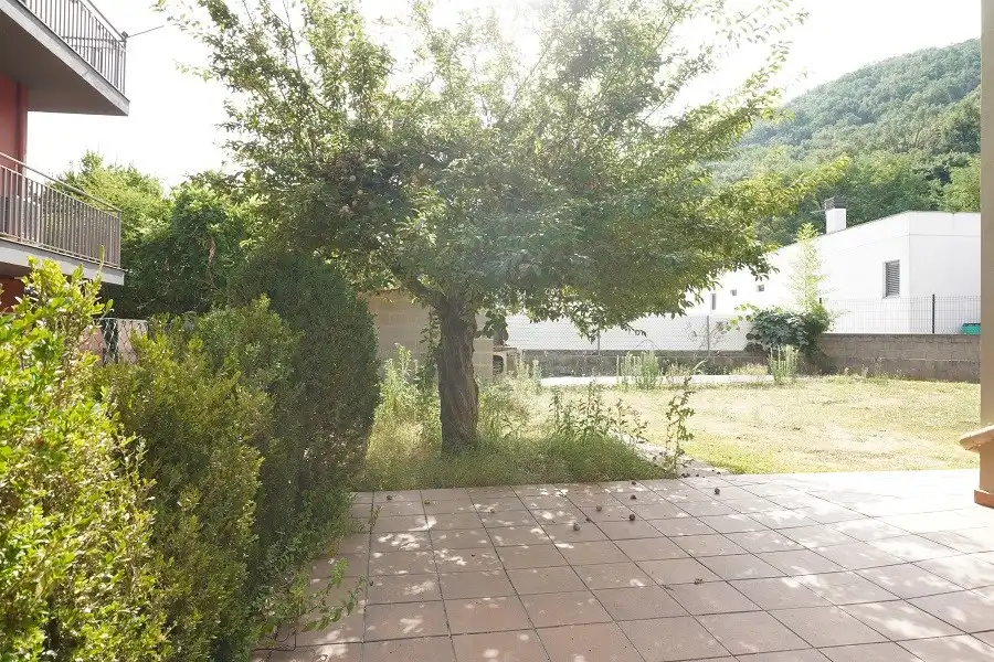 Jardí de Casa o xalet en venda en Sant Joan Les Fonts amb Aire condicionat, Calefacció i Terrassa