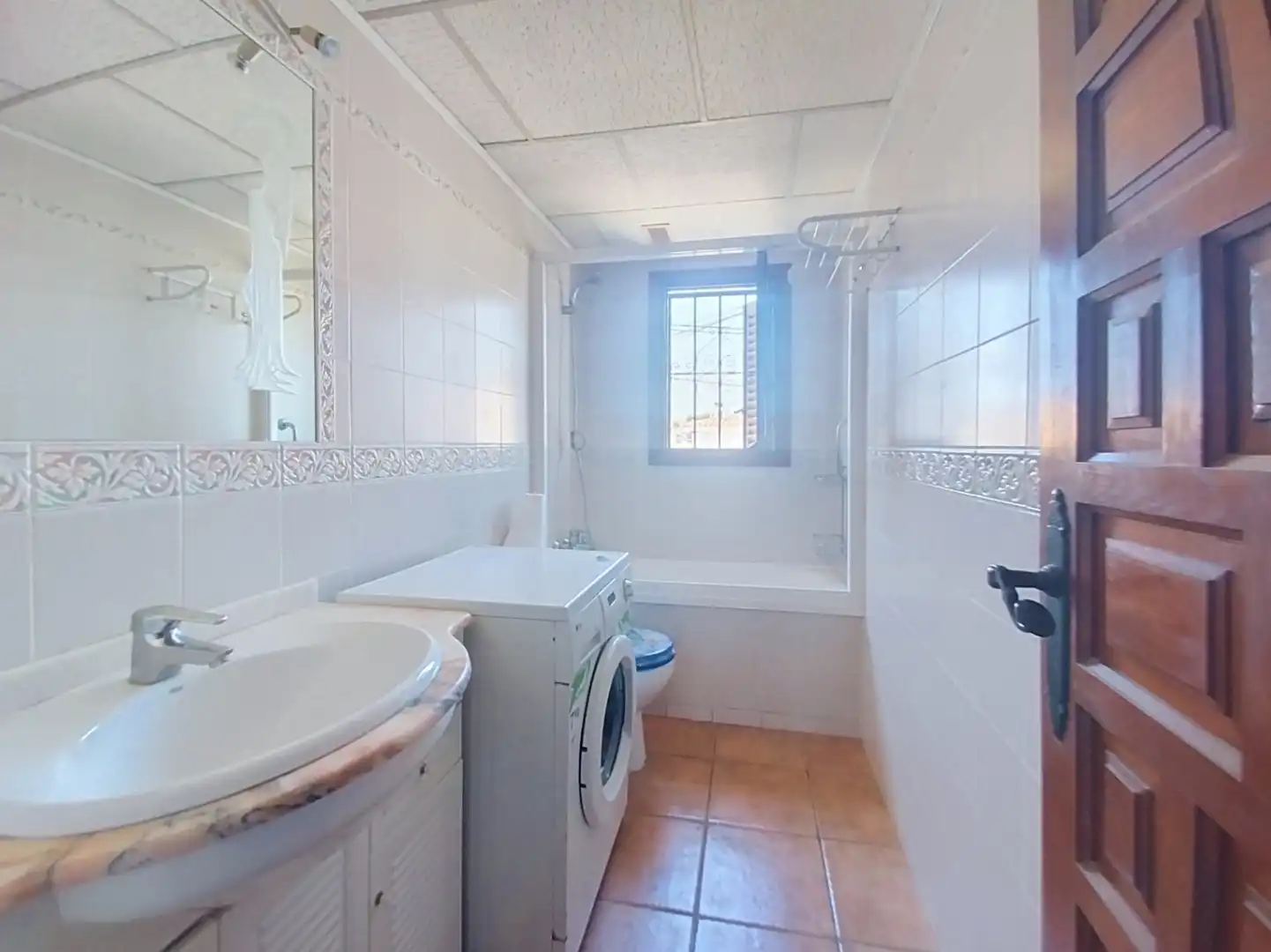 Bany de Casa o xalet en venda en L'Alfàs del Pi amb Aire condicionat, Jardí privat i Terrassa