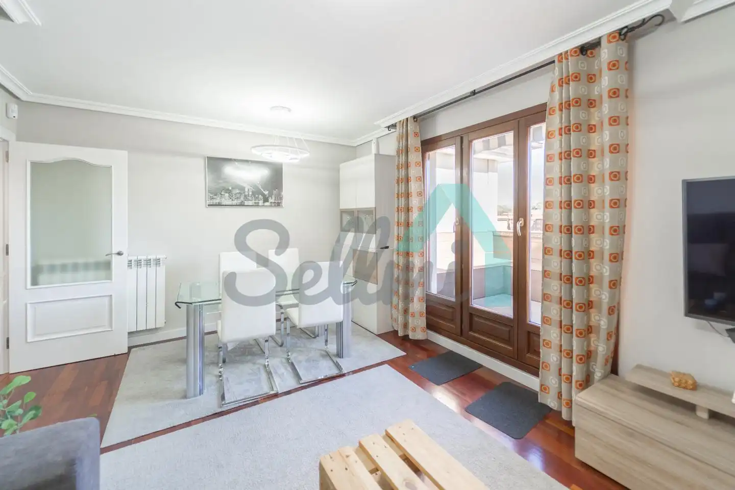 Ático en venta en Oviedo  con Calefacción, Parquet y Terraza
