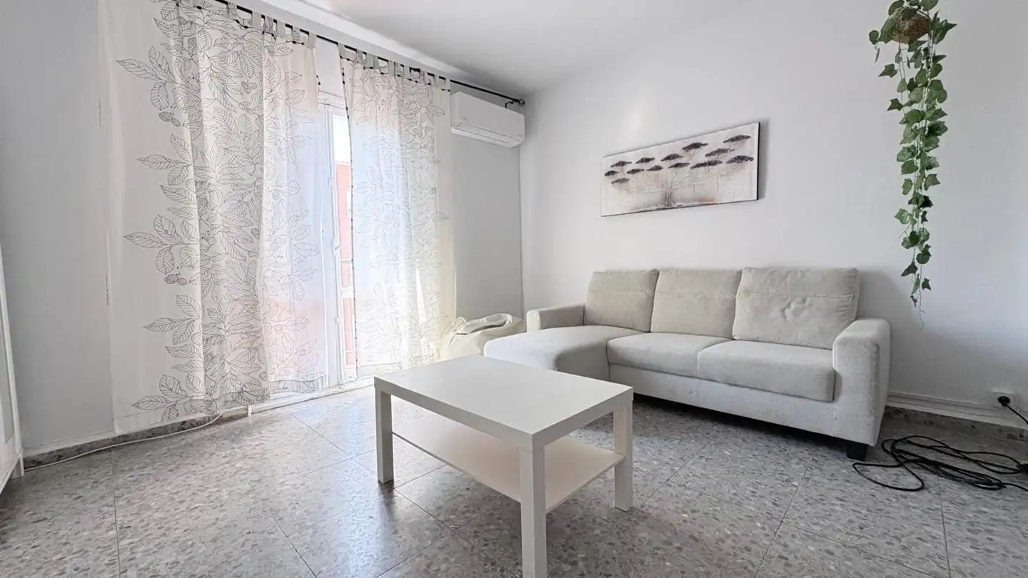 Wohnung zur Miete in Calle Ronda Ancha, Pryconsa - Juan de Austria