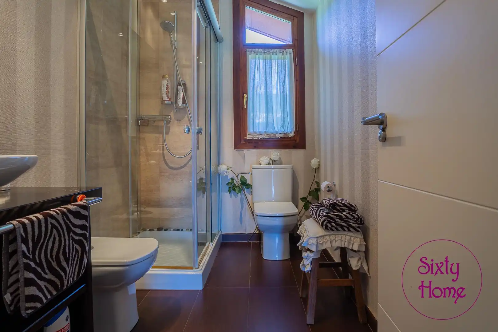 Baño de Casa o chalet en venta en Jaca con Calefacción, Jardín privado y Parquet