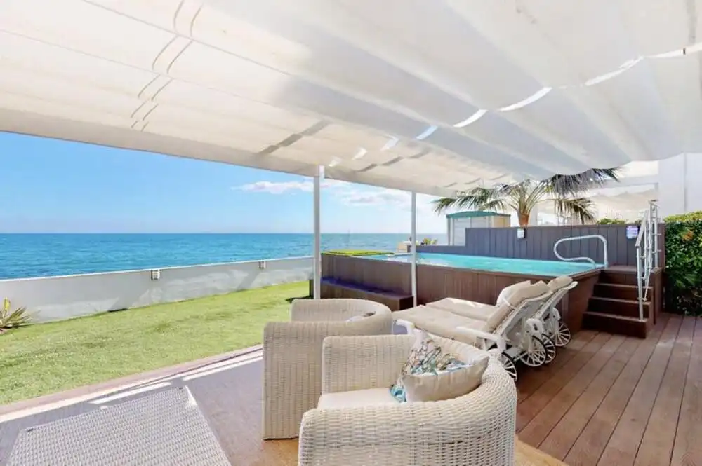 Terrace of Duplexes for sale in Estepona  with Air Conditioner, Terrace and Swimming Pool
