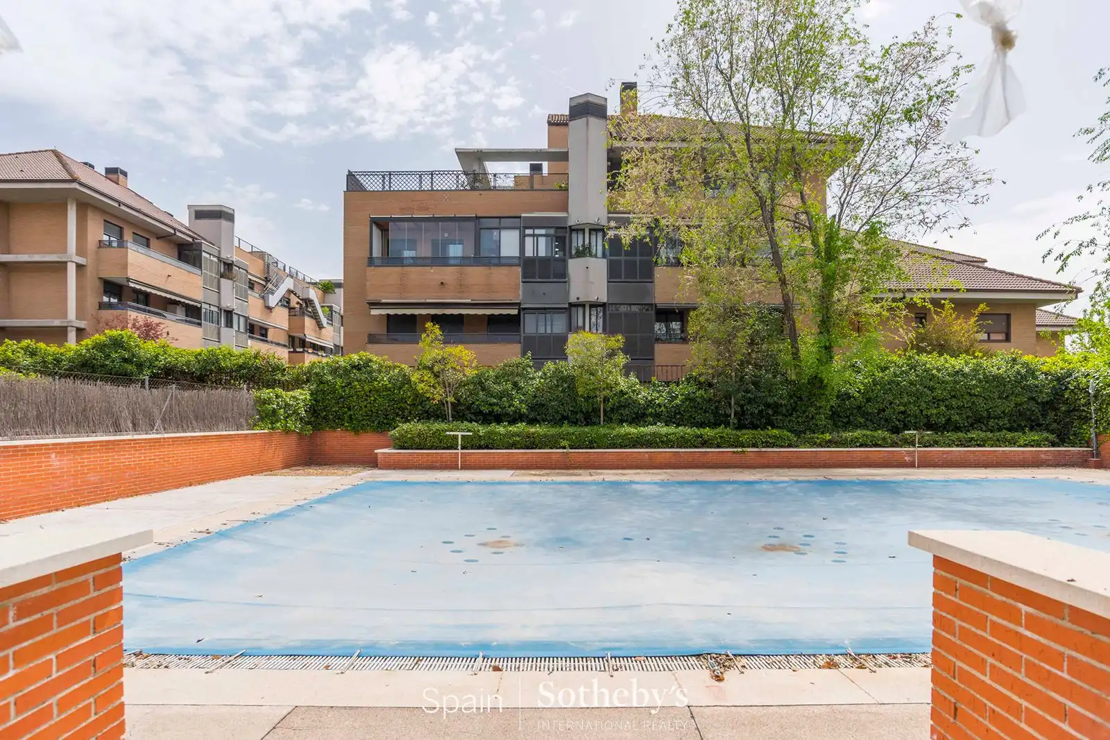 Piscina de Apartament de lloguer en Pozuelo de Alarcón amb Aire condicionat, Calefacció i Terrassa