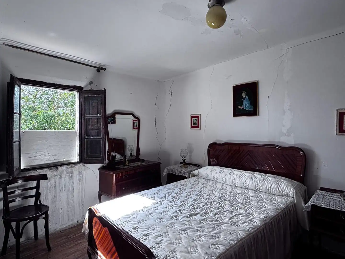 Habitación de Finca rústica en venta en Valle de Oca con Calefacción y Jardín privado
